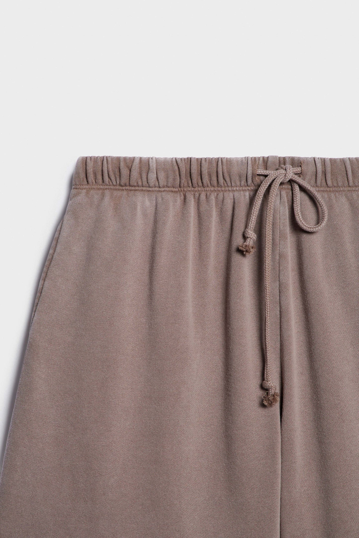 GRAY BROWN