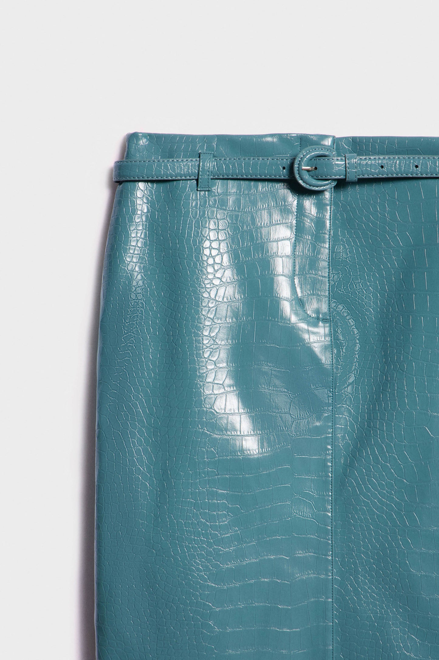 MINERAL BLUE