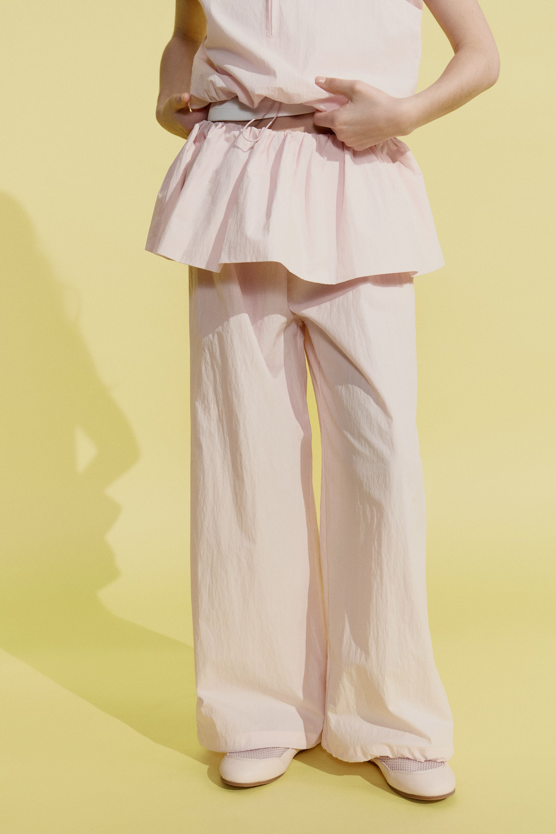 LIGHT PINK