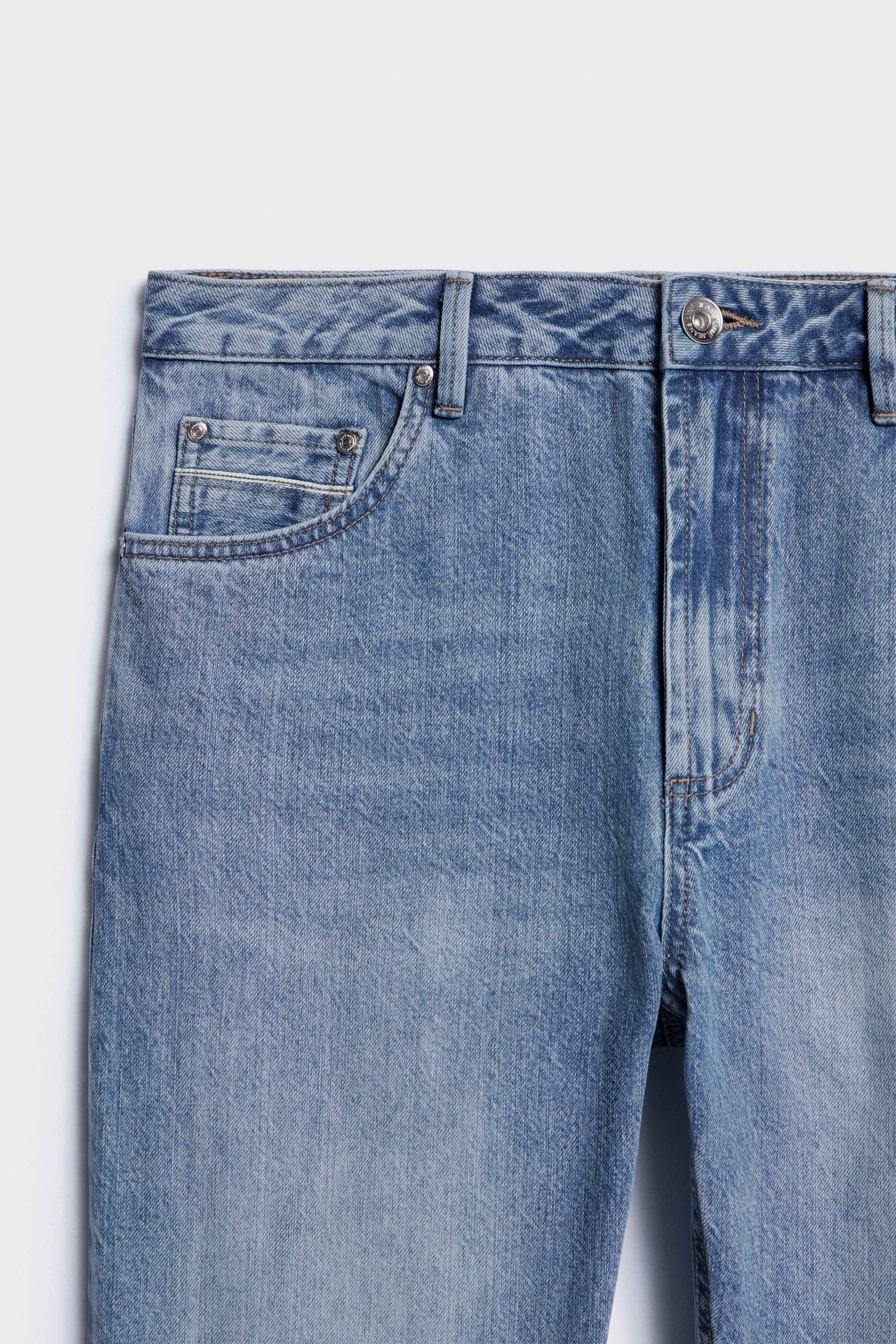 VINTAGE BLUE