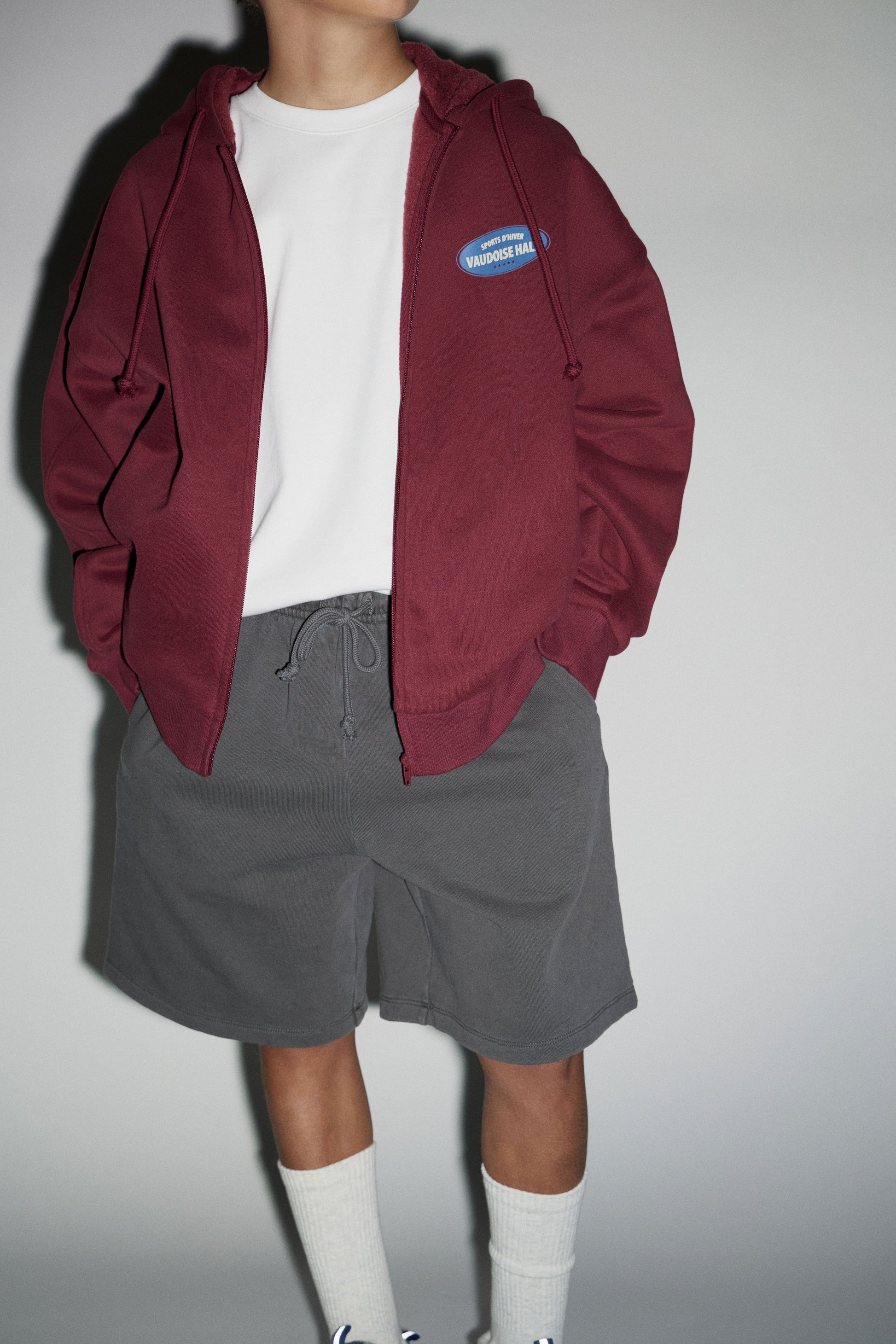 LIGHT GREY