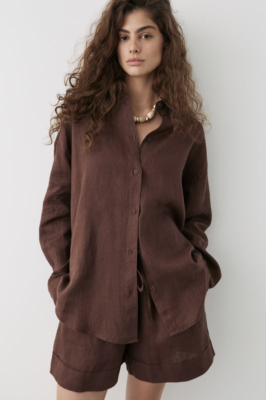DARK BROWN