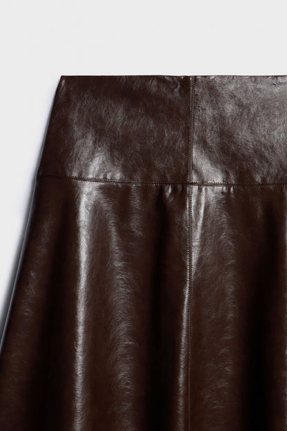 DARK BROWN