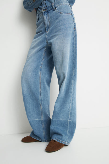 VINTAGE BLUE