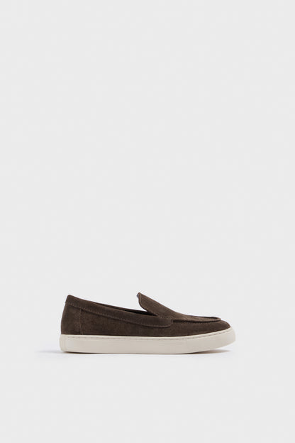GRAY BROWN