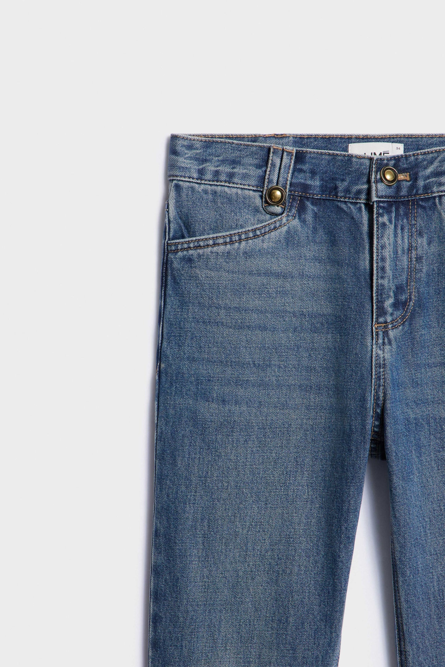 VINTAGE BLUE