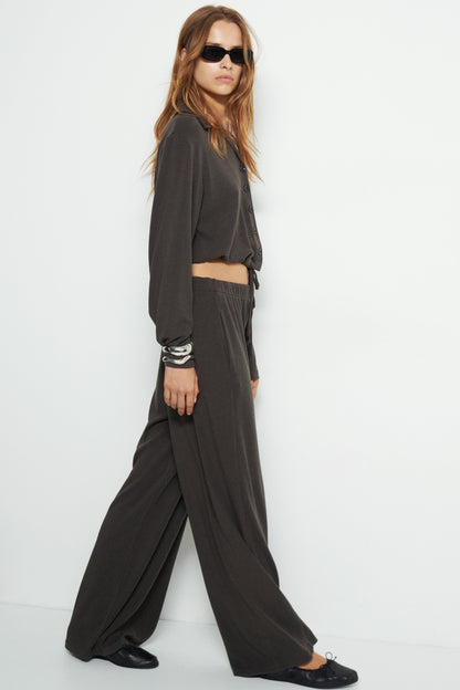 DARK GREY