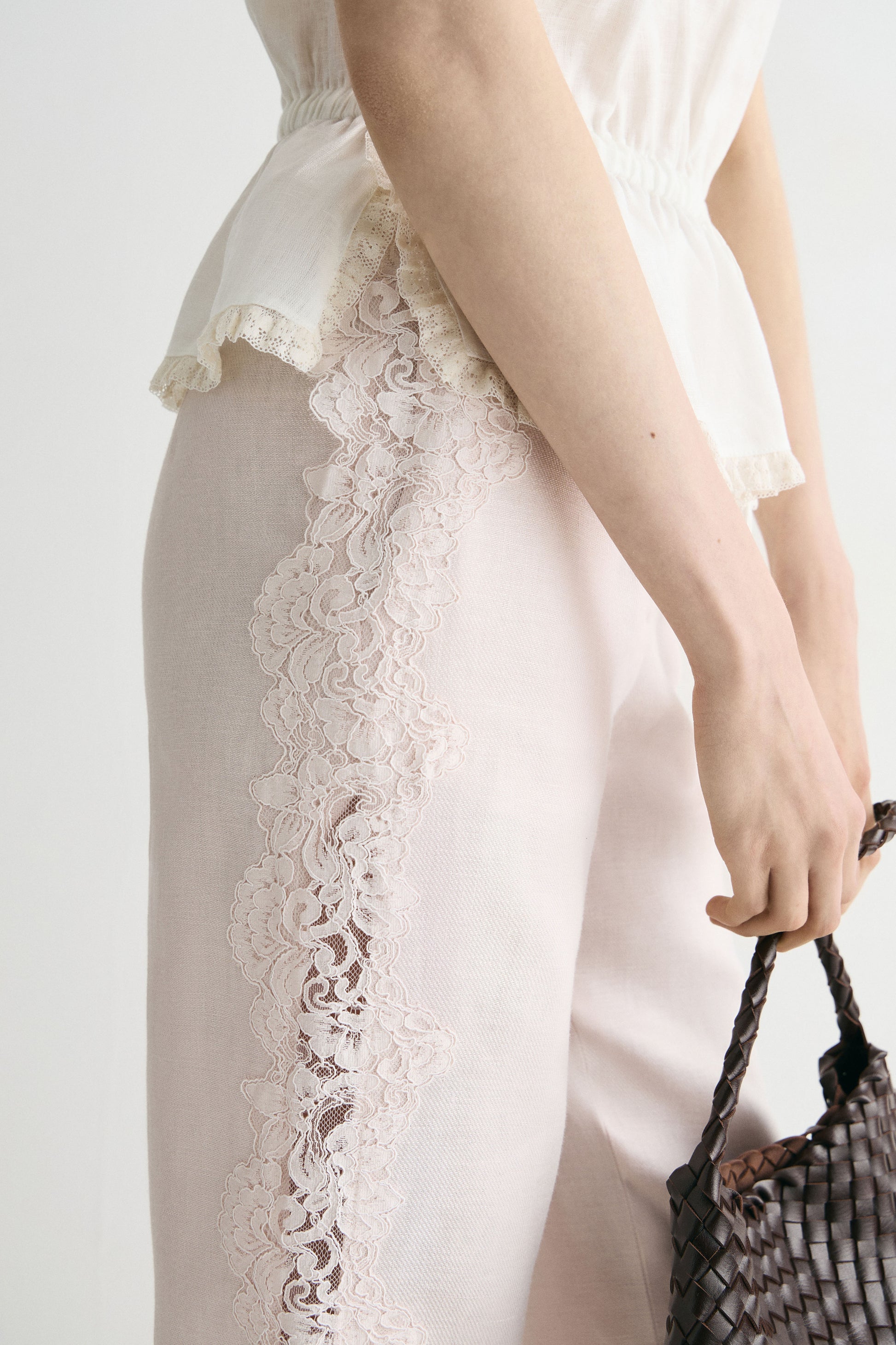POWDER BEIGE