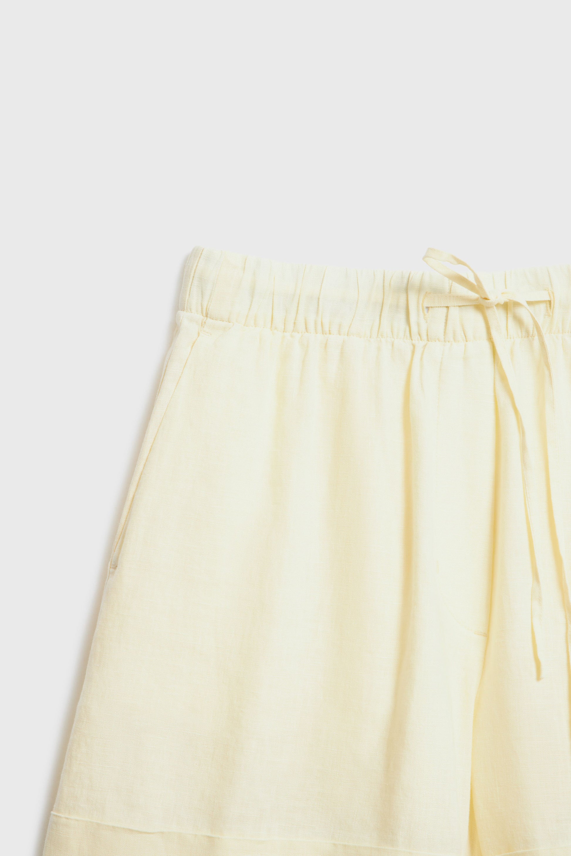 LIGHT YELLOW