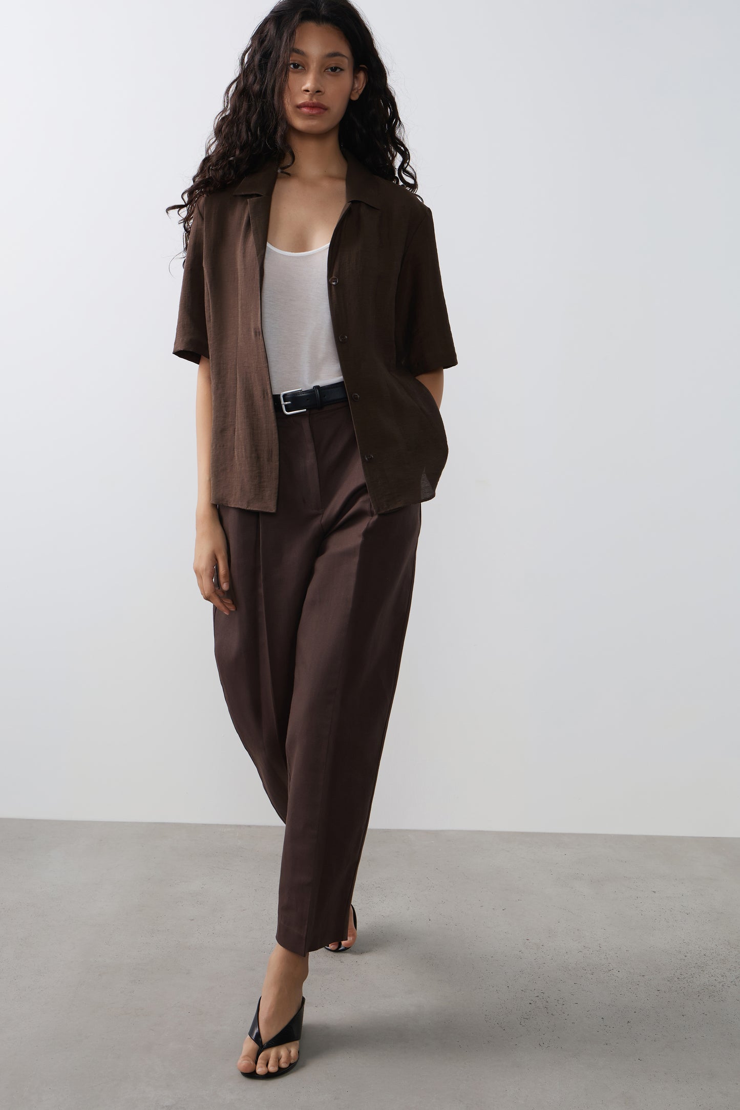 DARK BROWN