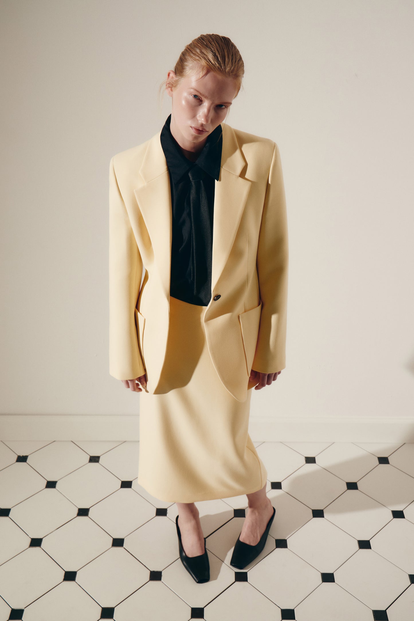 LIGHT YELLOW