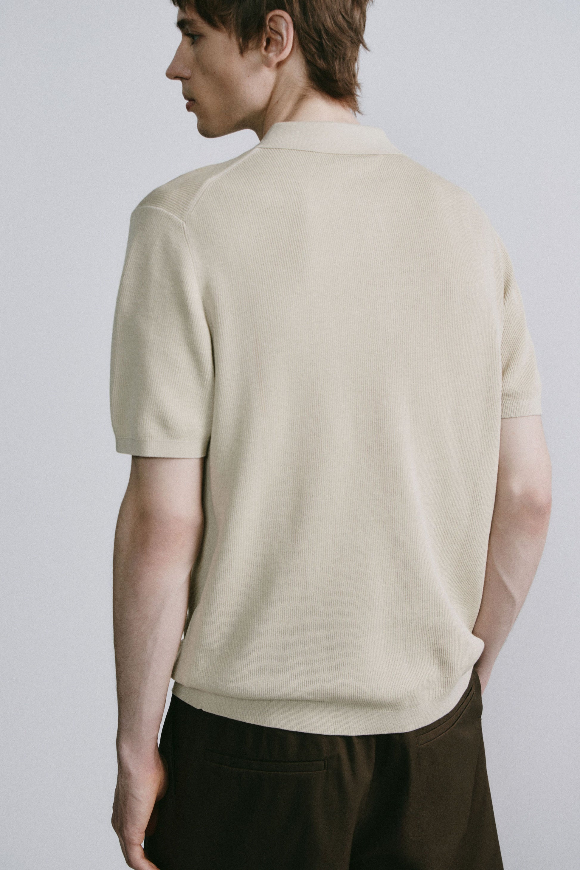 LIGHT BEIGE
