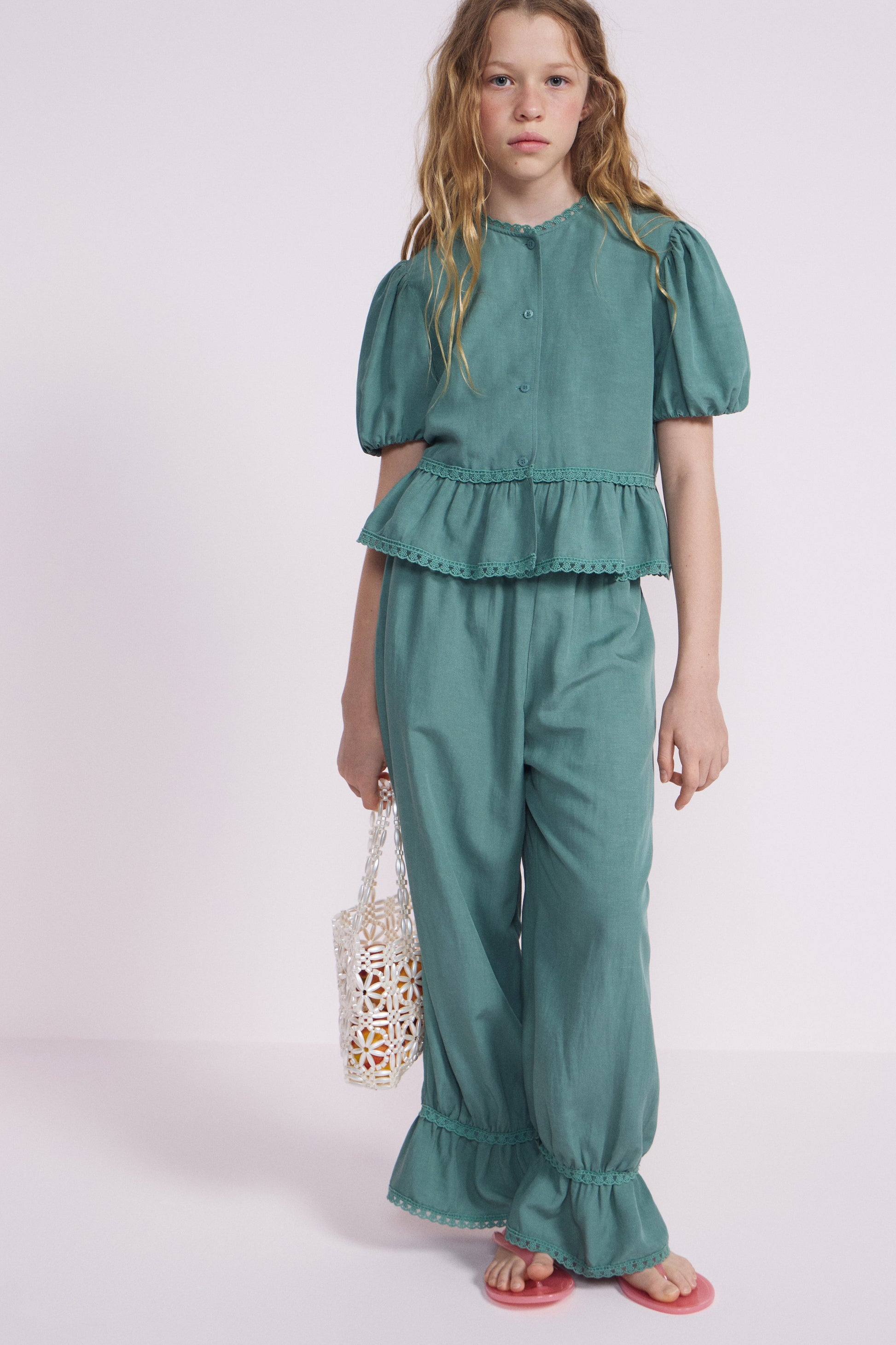 MINERAL GREEN