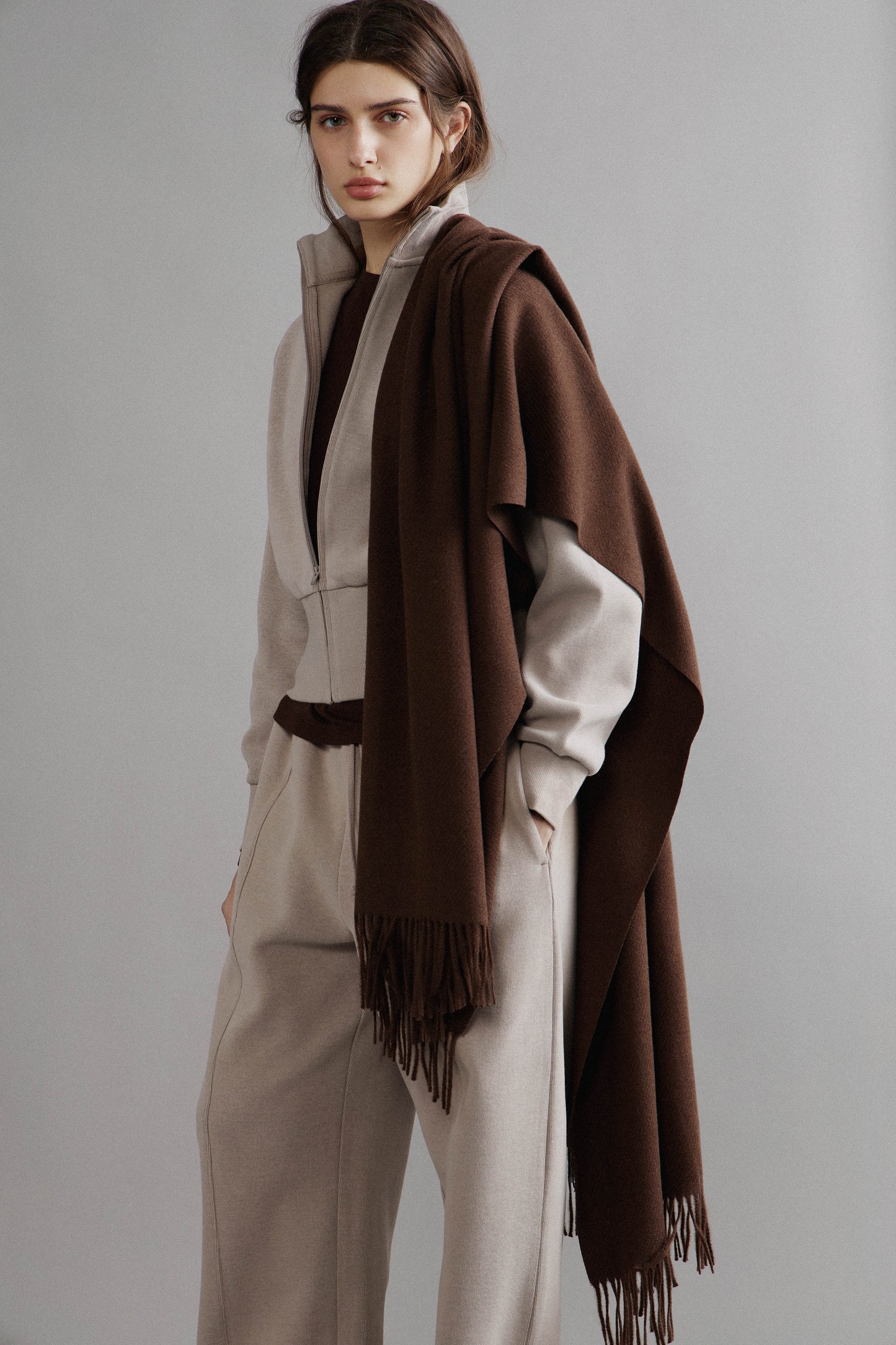 DARK BROWN