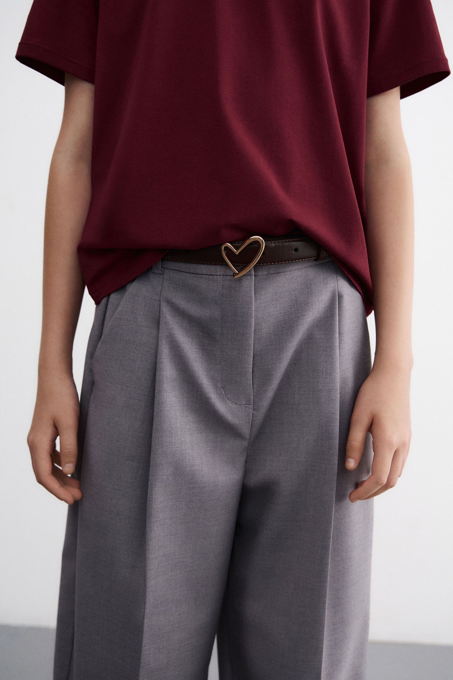 DARK BROWN