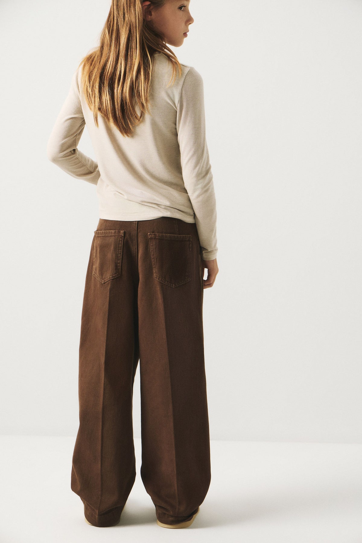GRAY BROWN