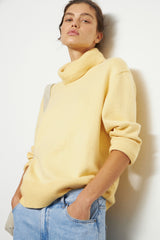 LIGHT YELLOW