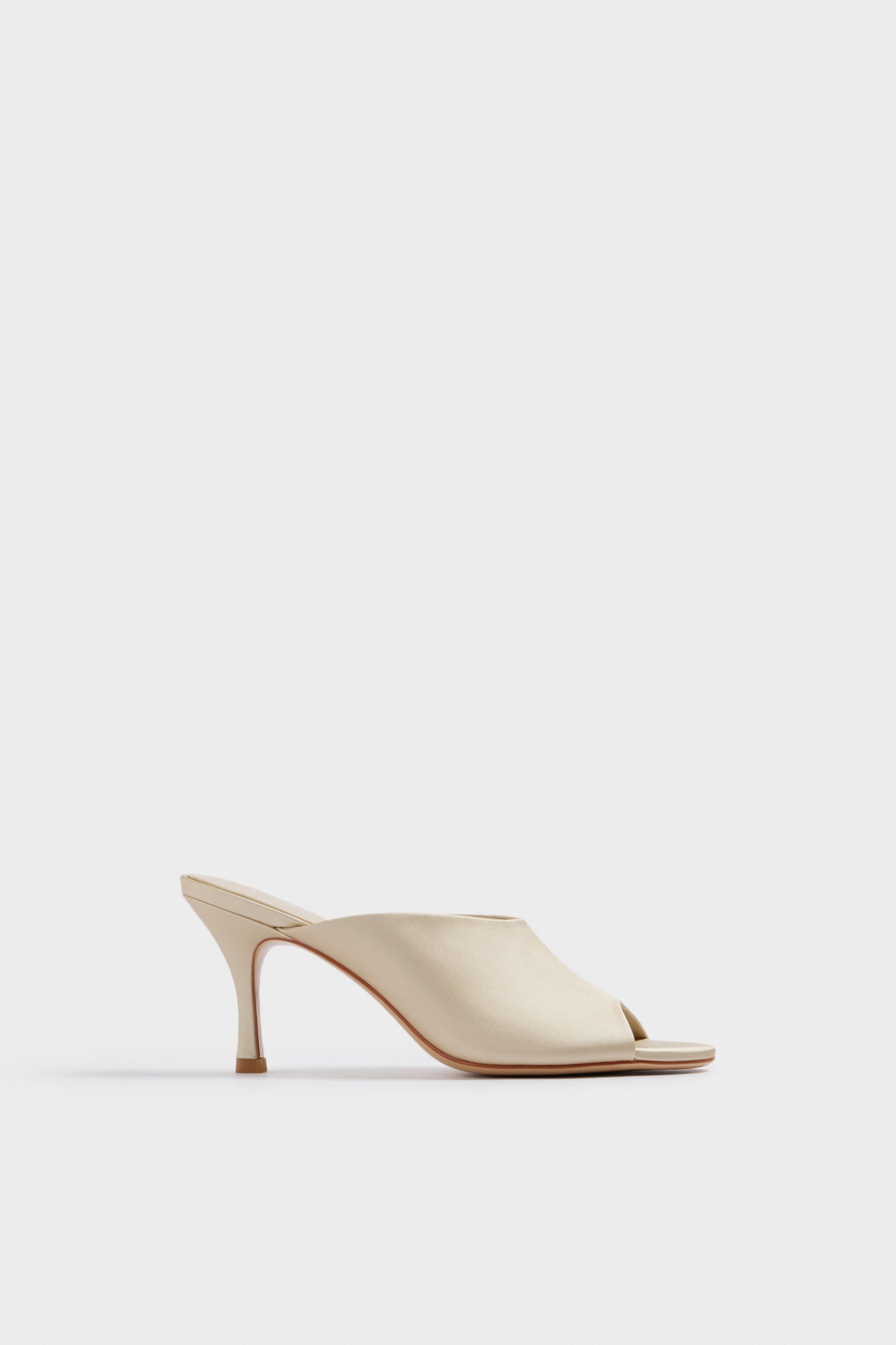LIGHT BEIGE
