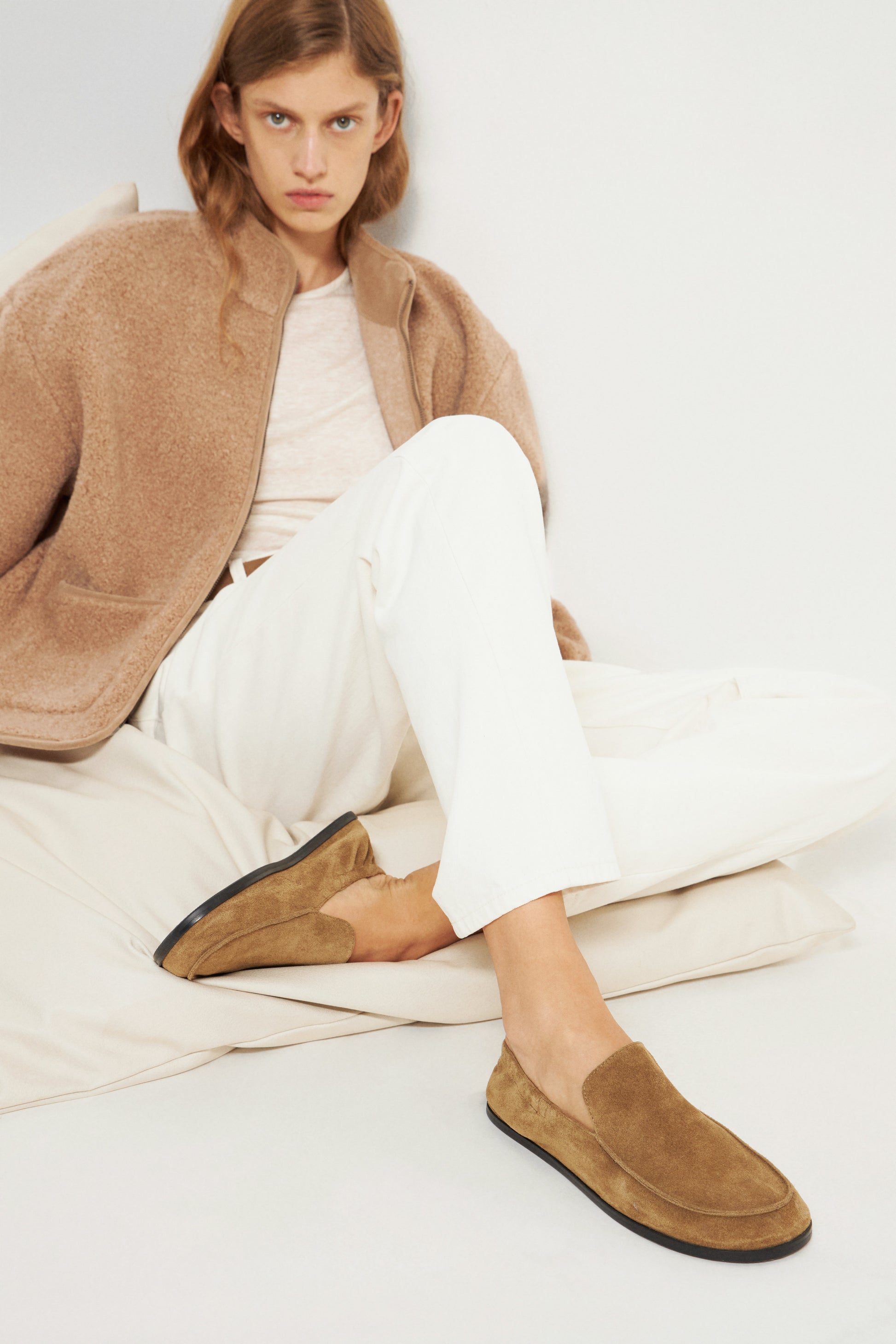 GOLD BEIGE