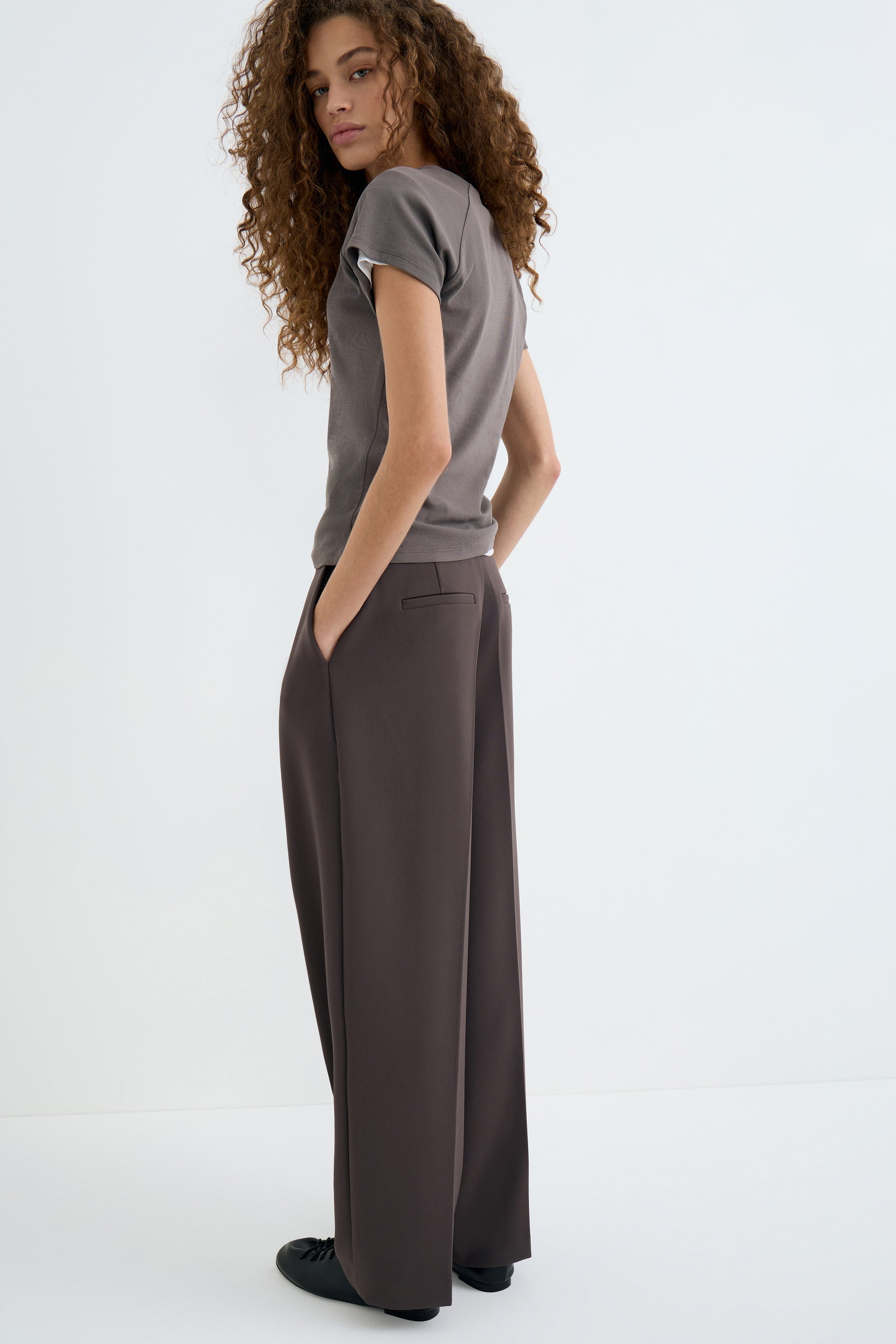 GRAY BROWN