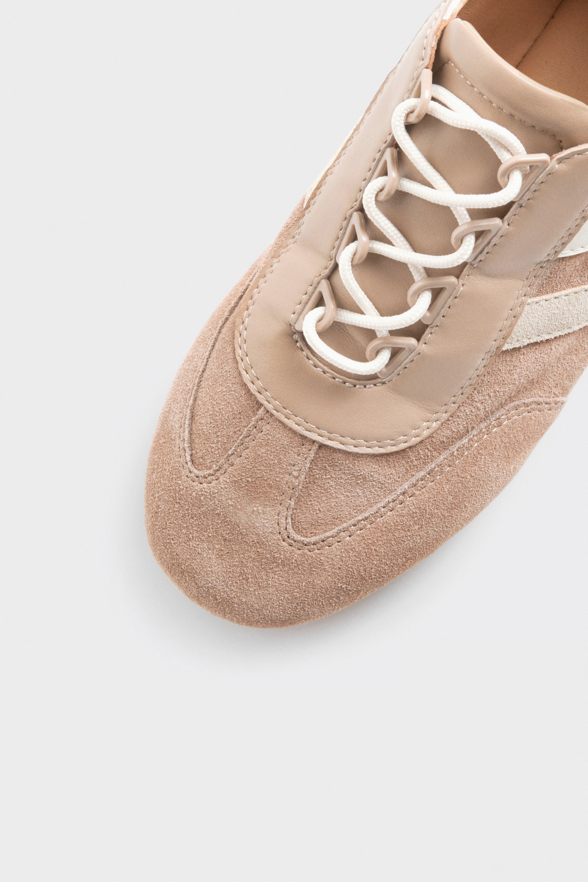 NUDE BEIGE