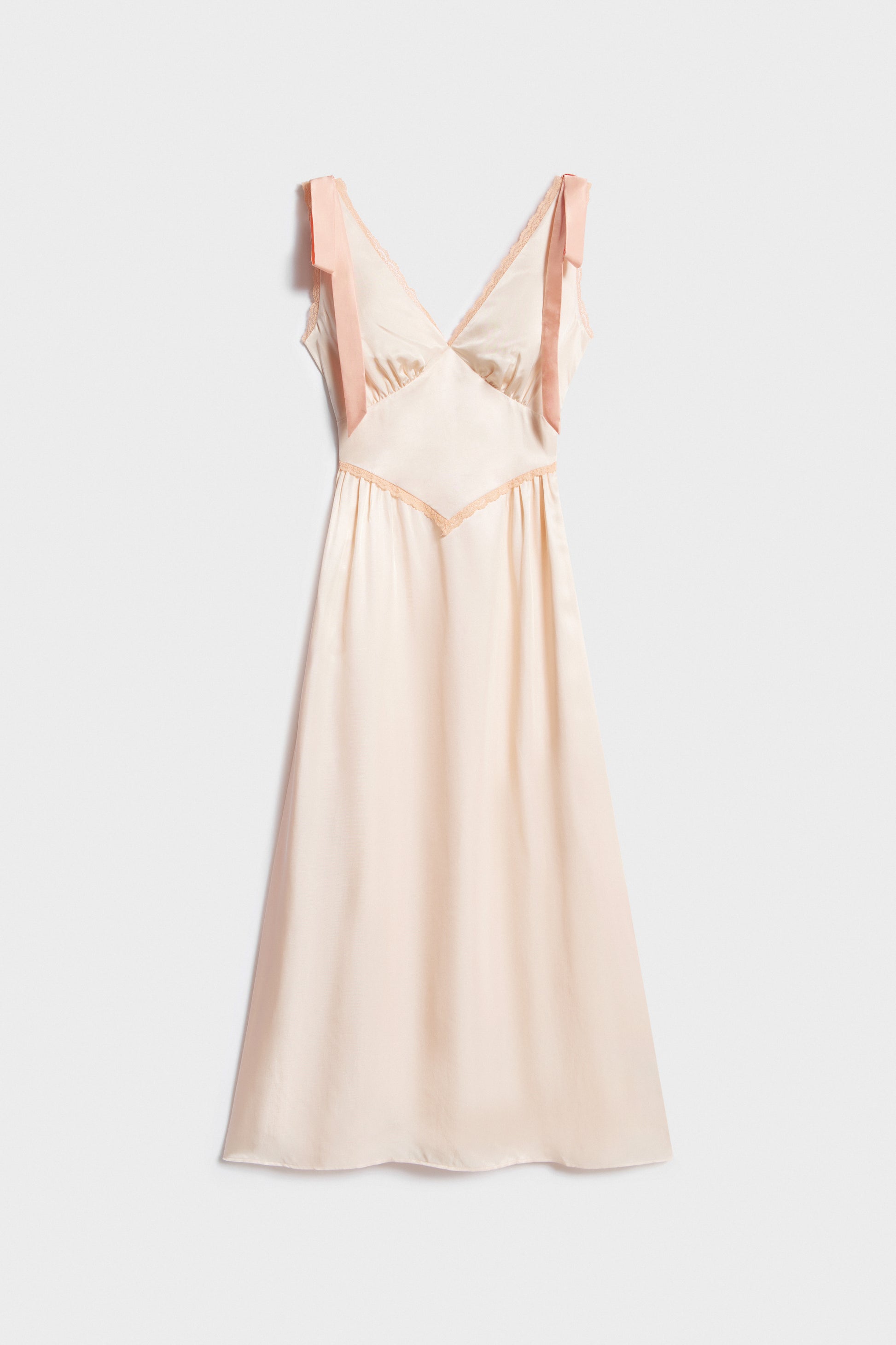 POWDER BEIGE