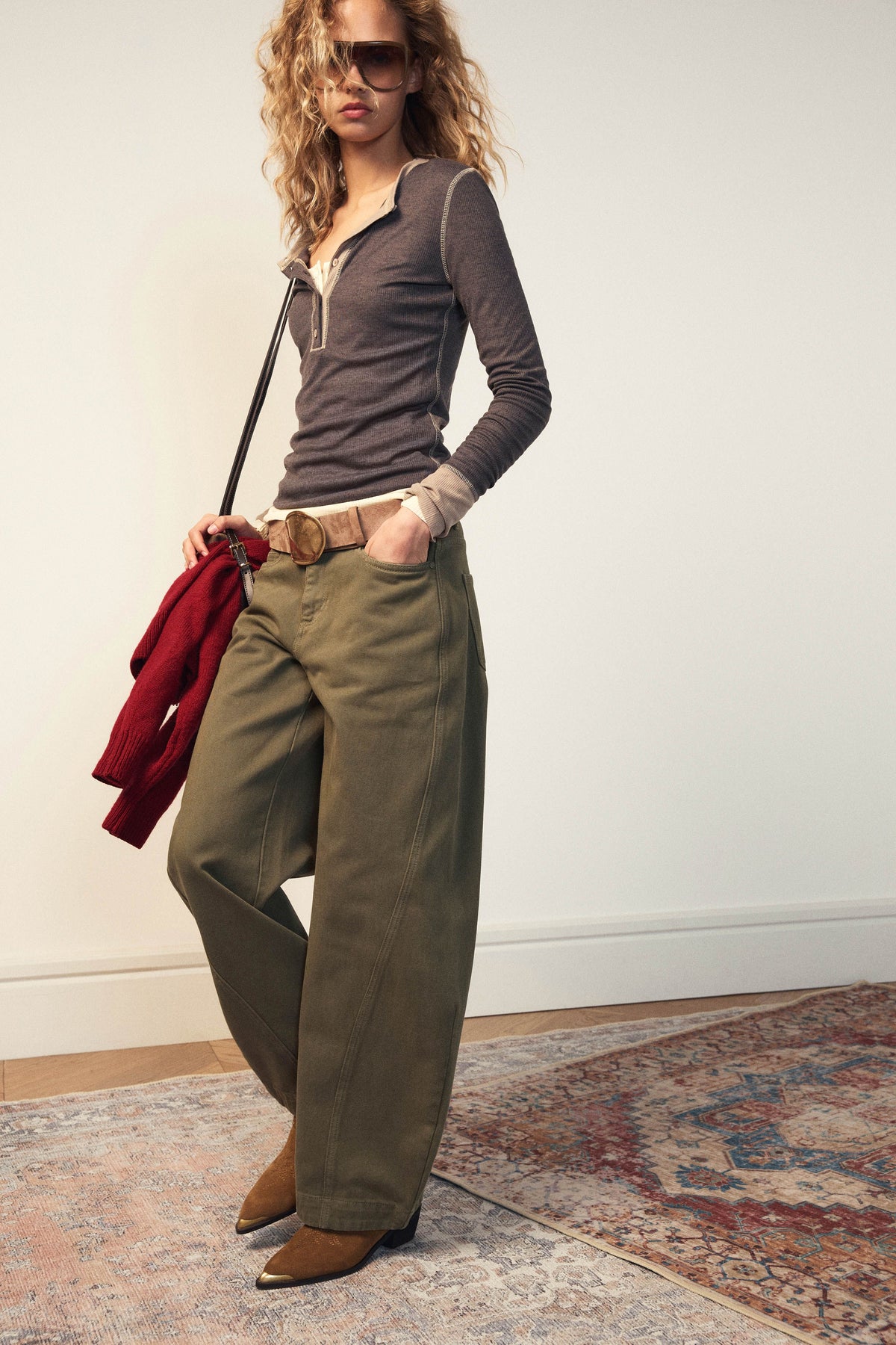 KHAKI