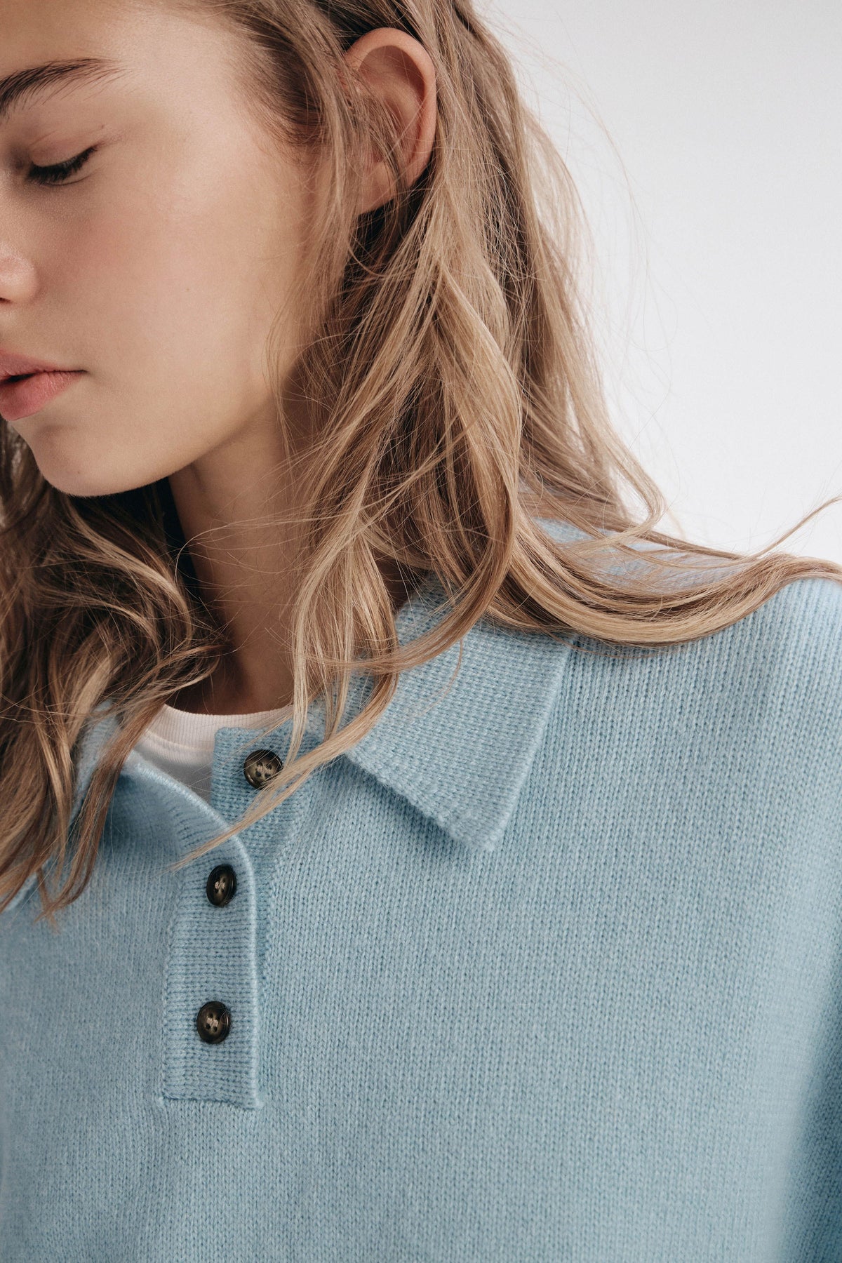 LIGHT BLUE