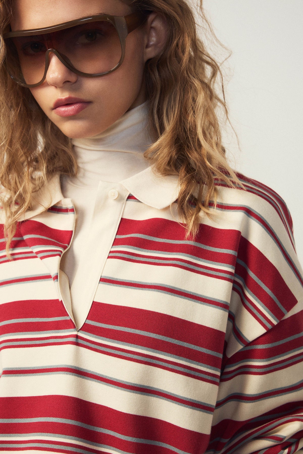 BEIGE/RED