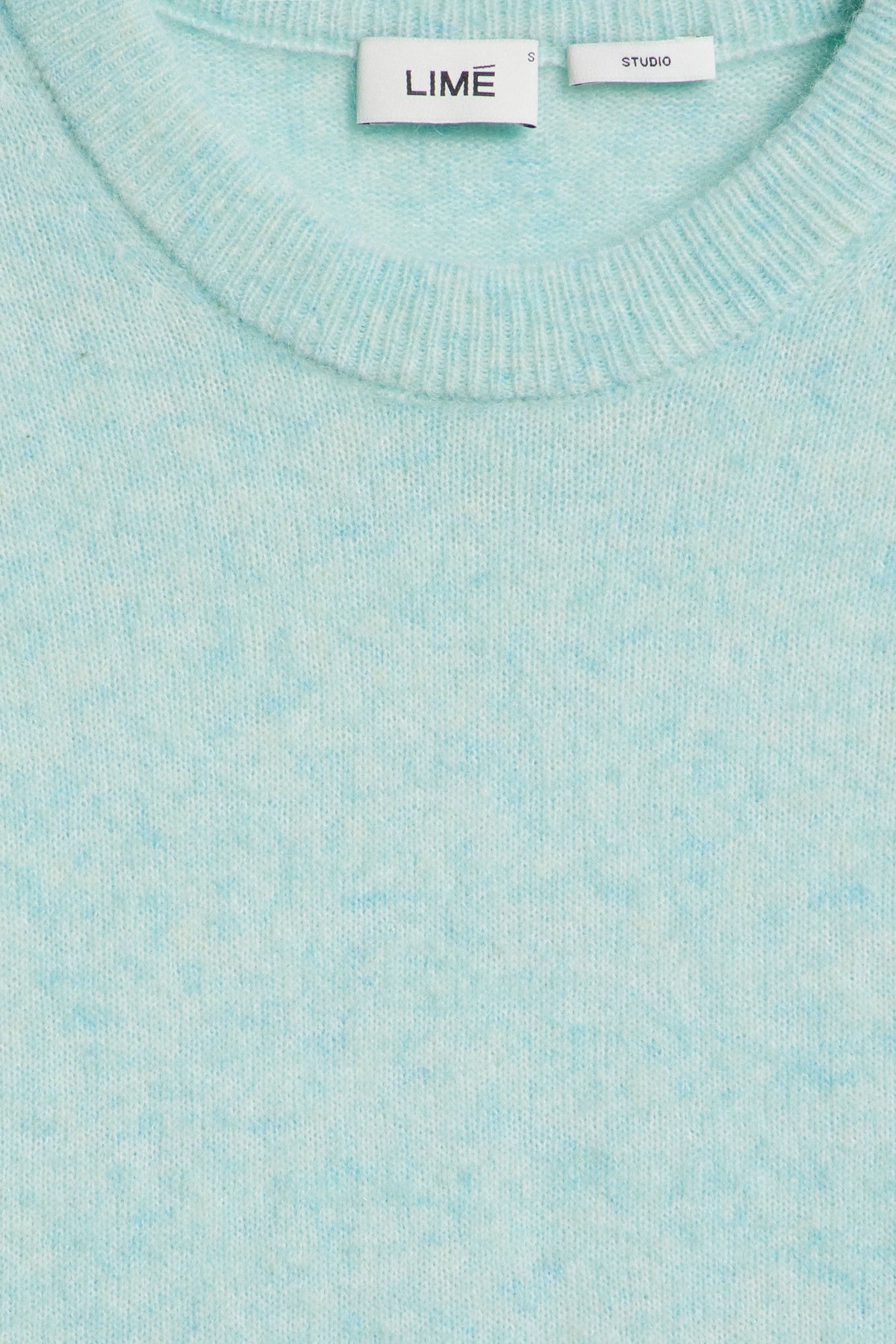 LIGHT TURQUOISE