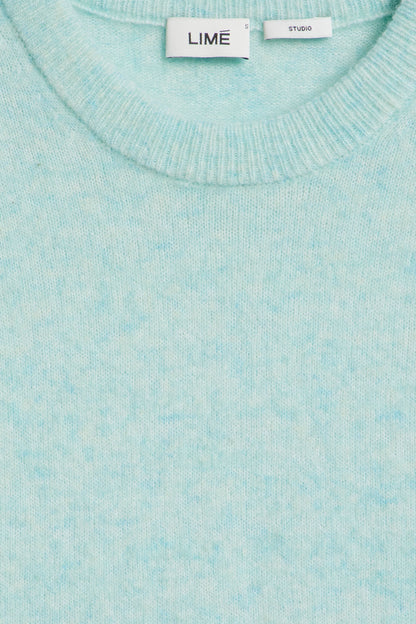 LIGHT TURQUOISE