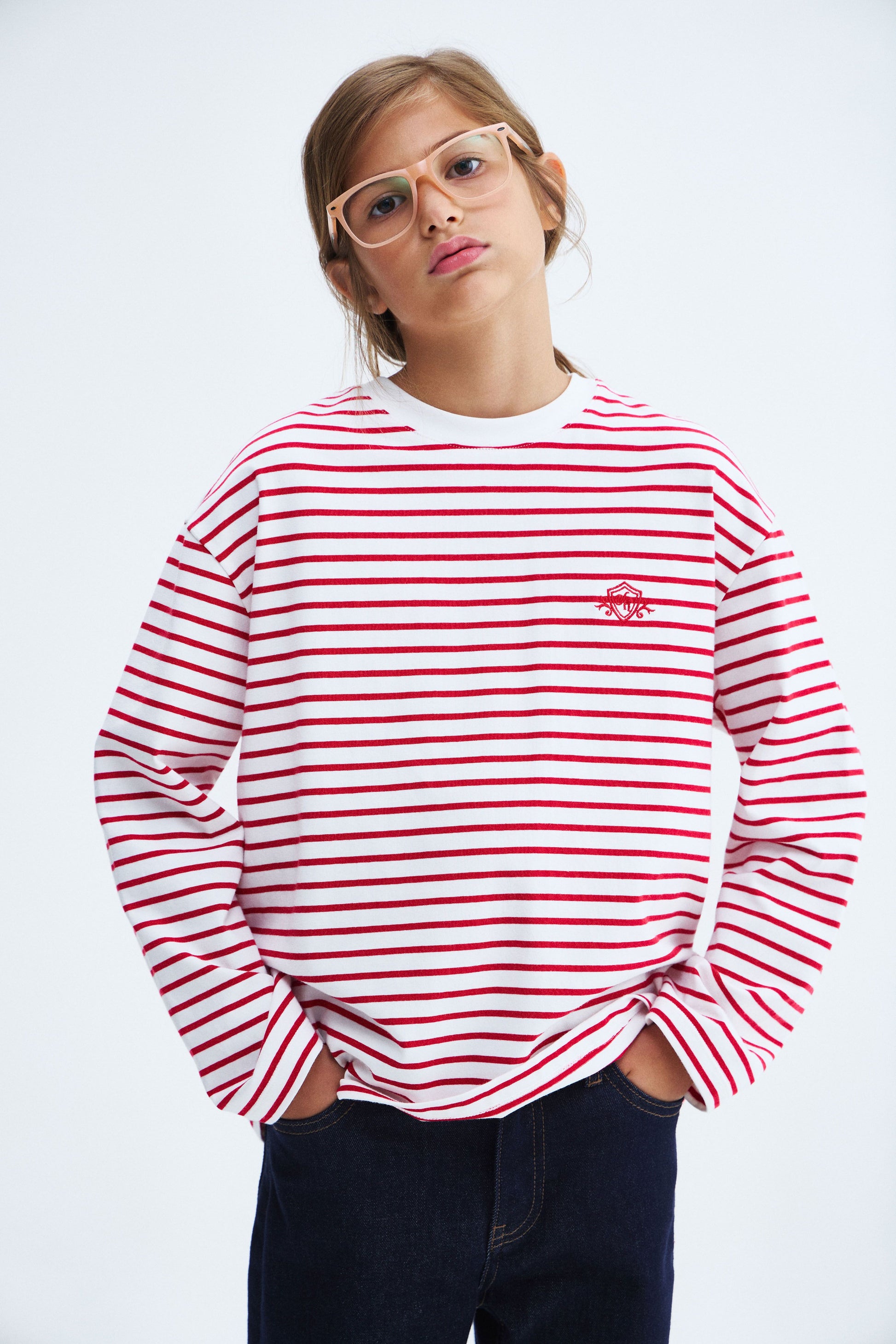 WHITE/RED
