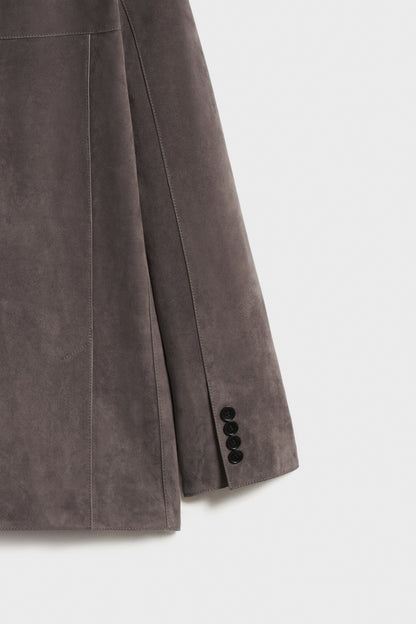 DARK BROWN