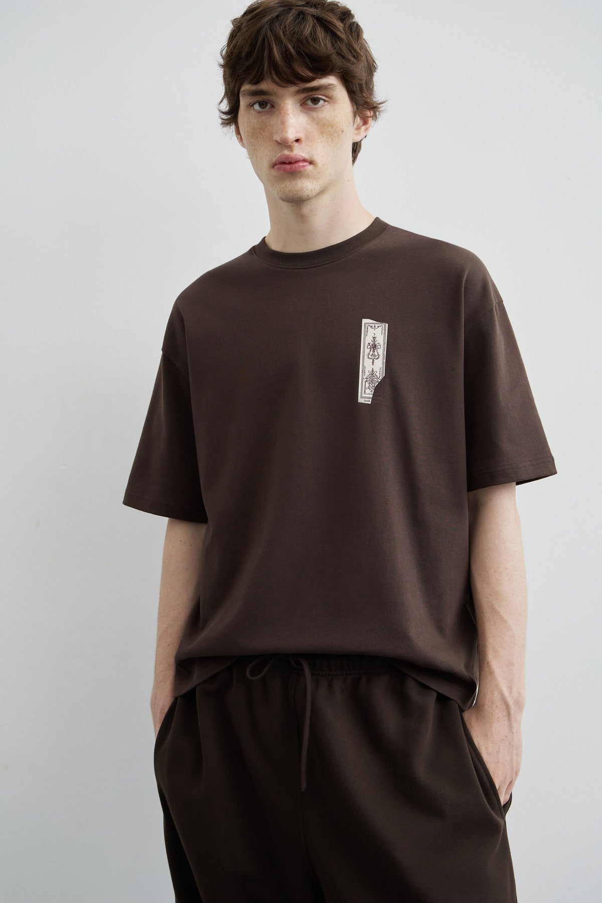 DARK BROWN