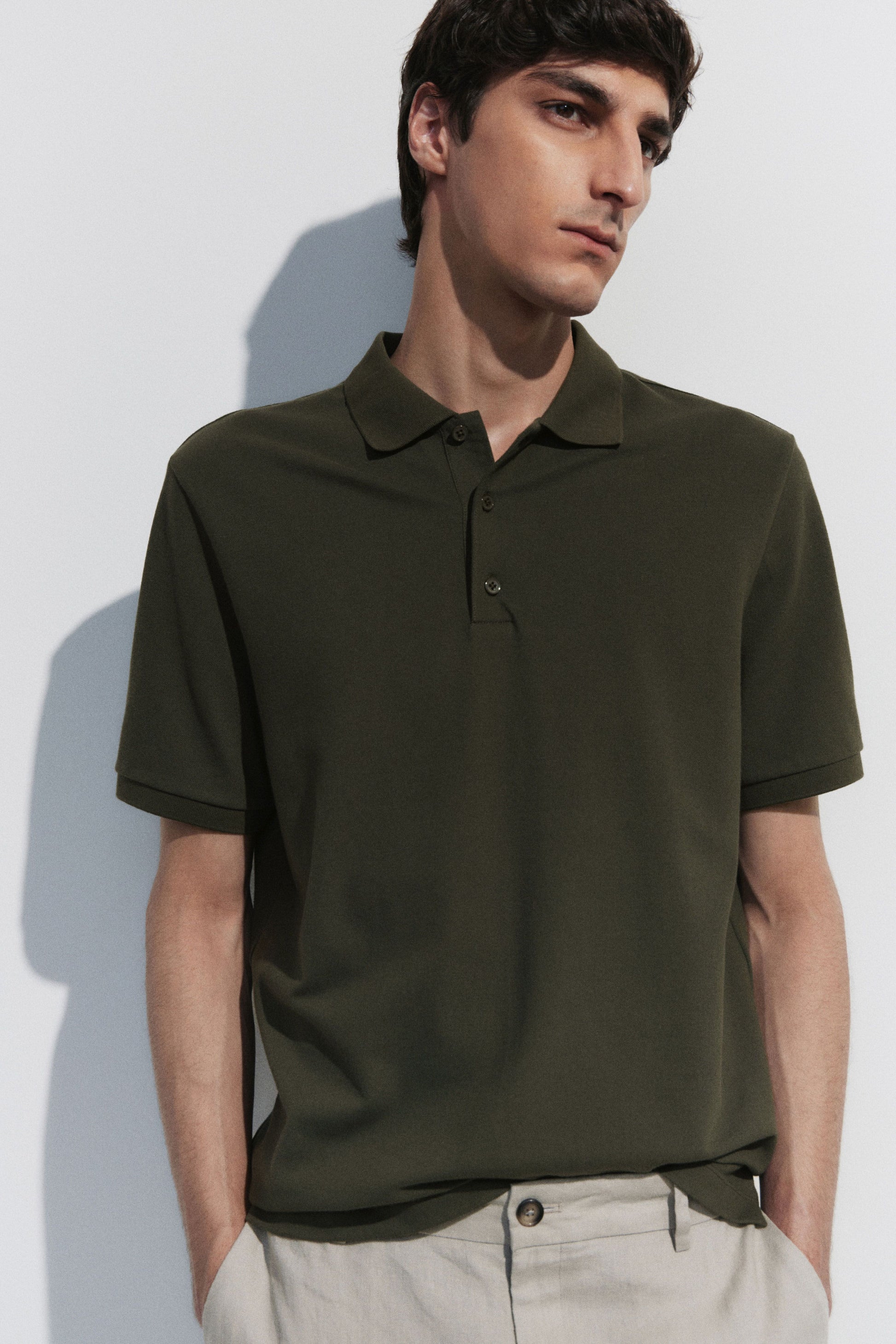 KHAKI