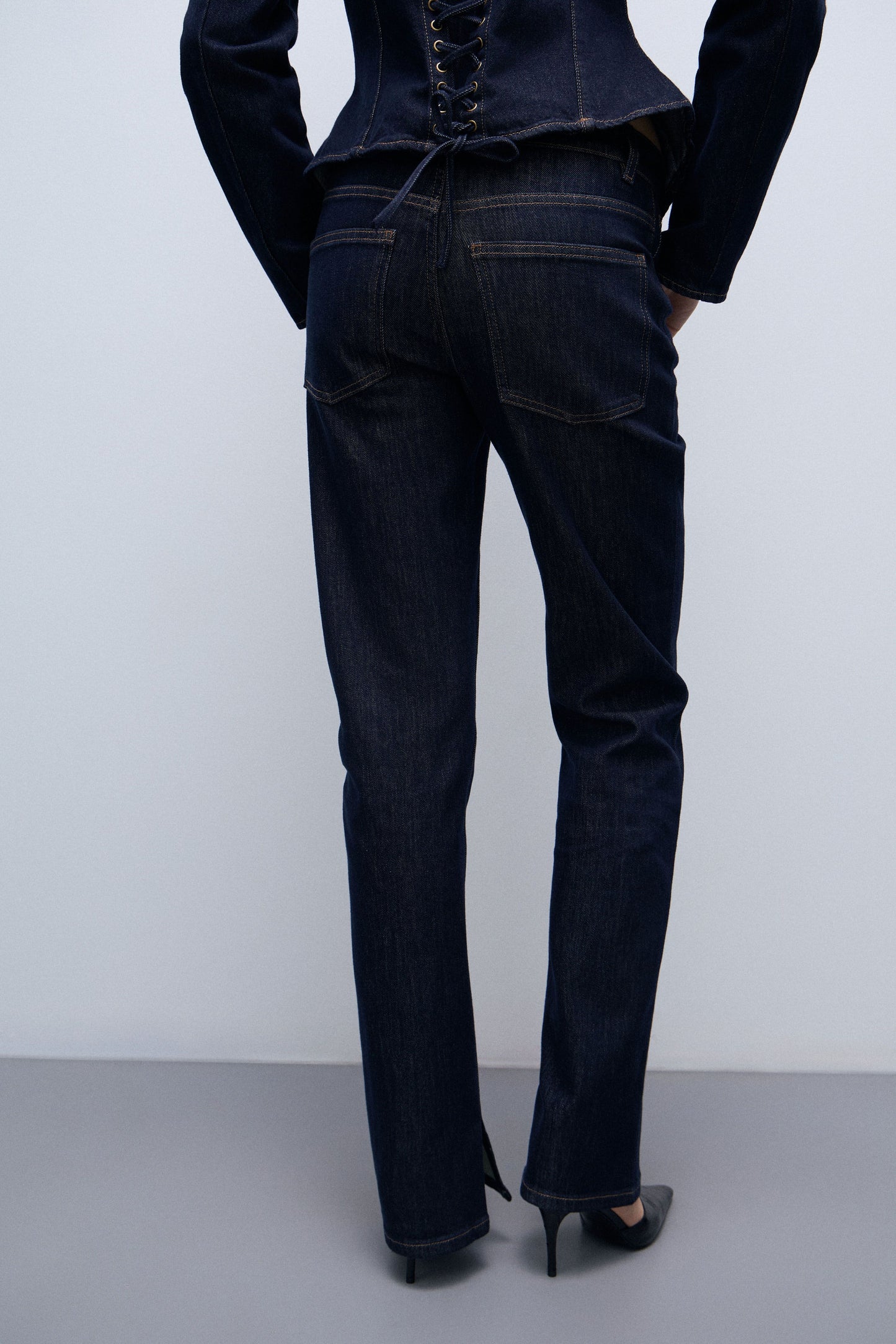 DARK BLUE