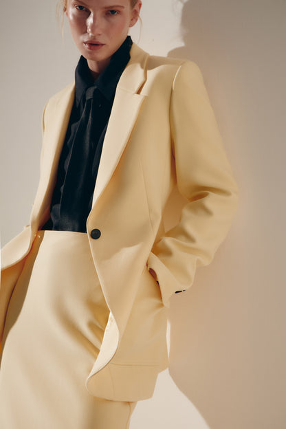 LIGHT YELLOW