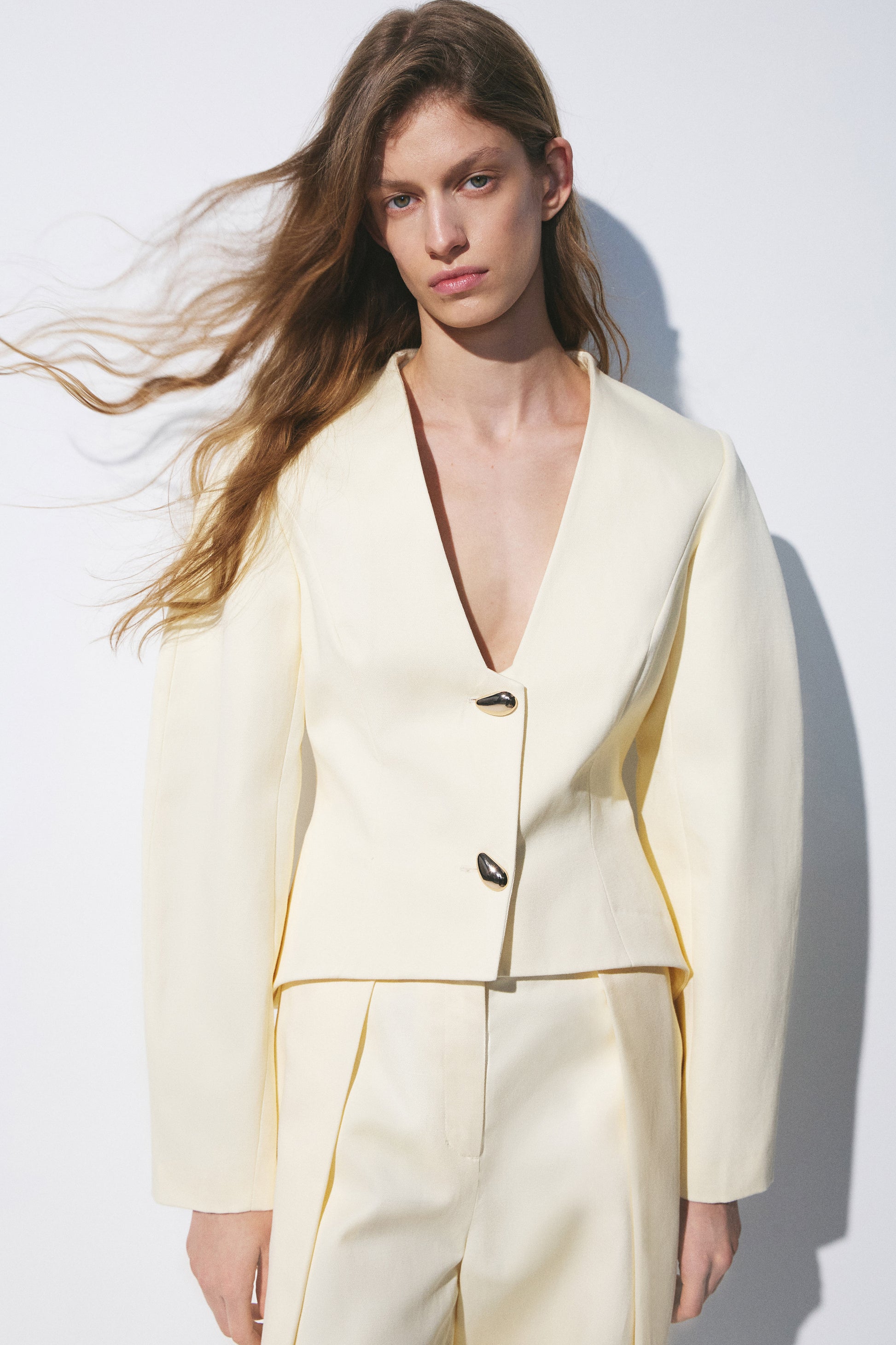 LIGHT YELLOW