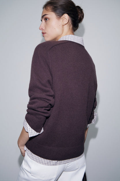 DARK BROWN