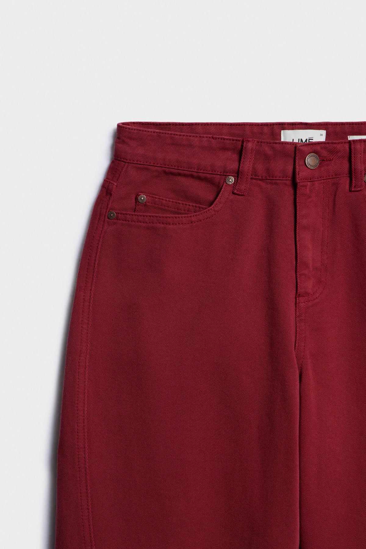 DARK RED