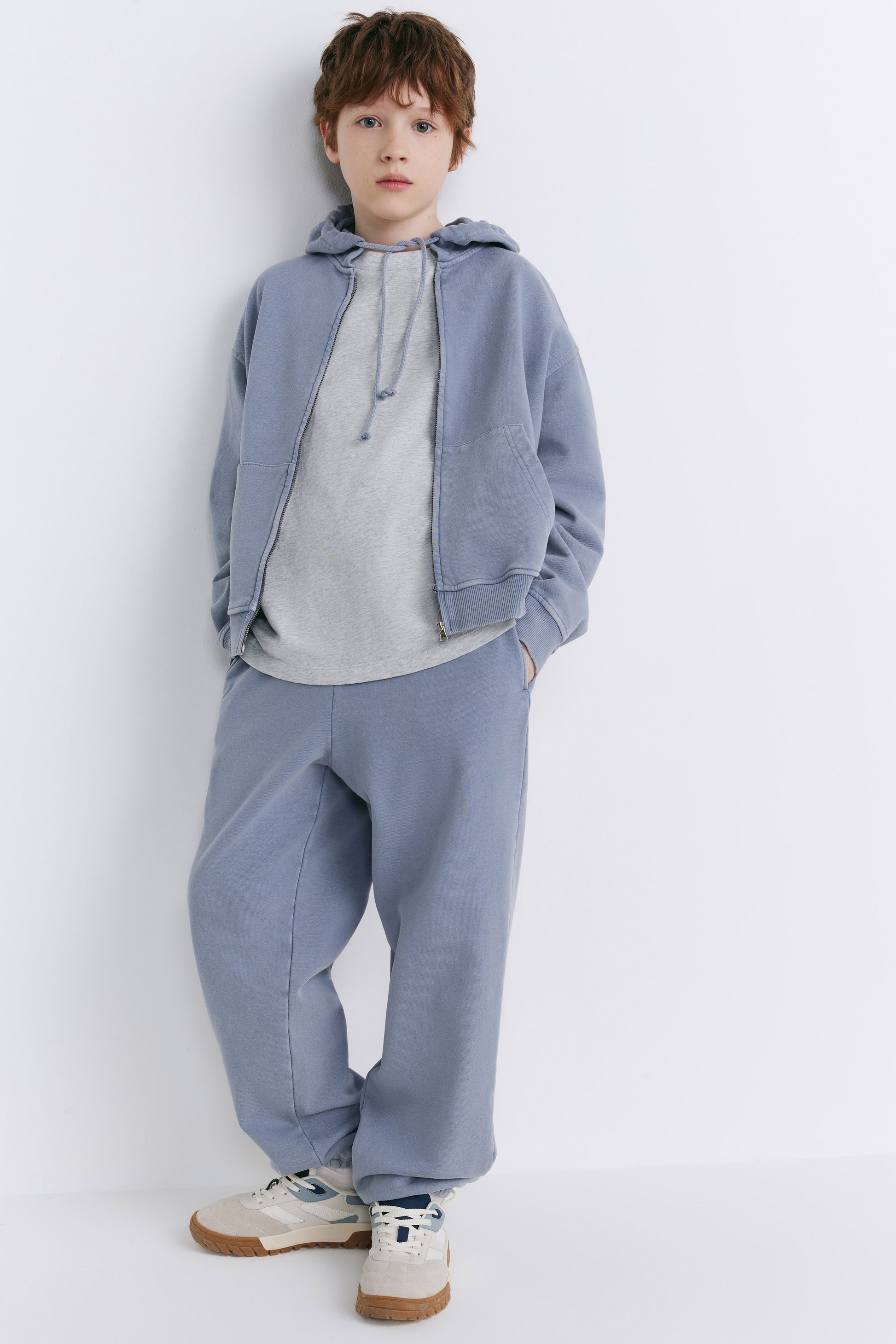 GREY BLUE