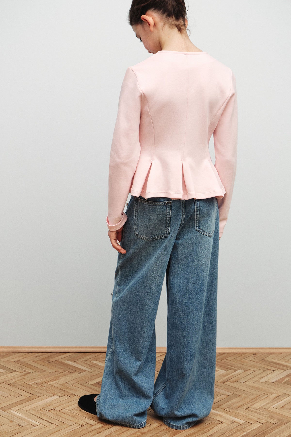 LIGHT PINK