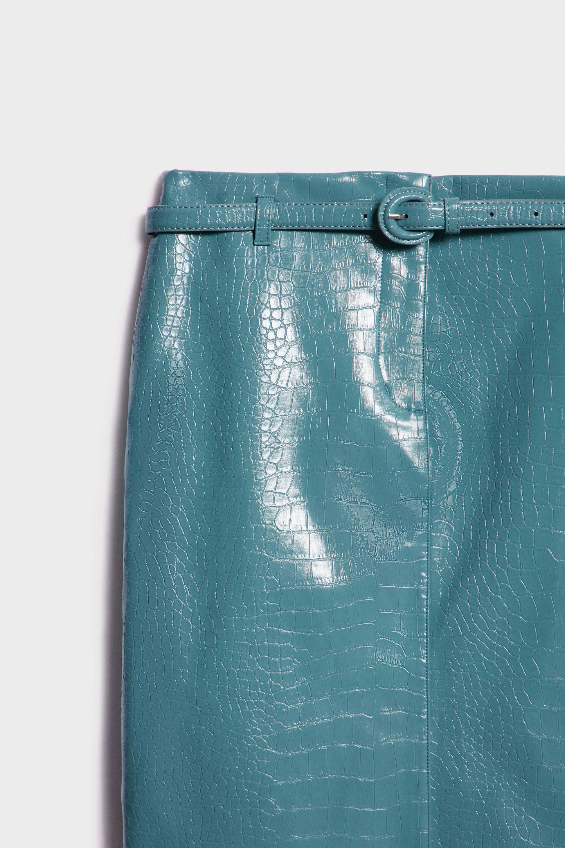 MINERAL BLUE