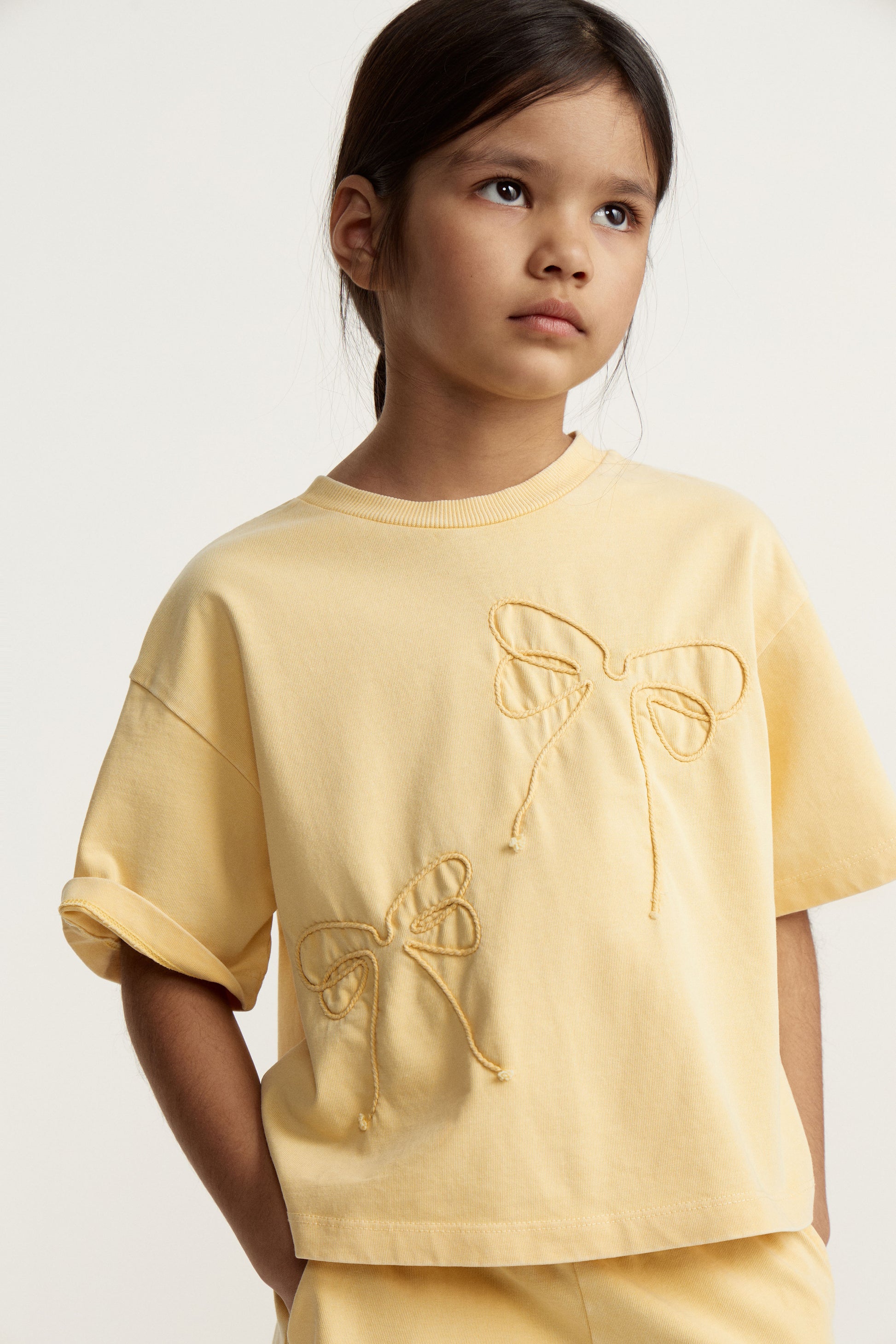LIGHT YELLOW