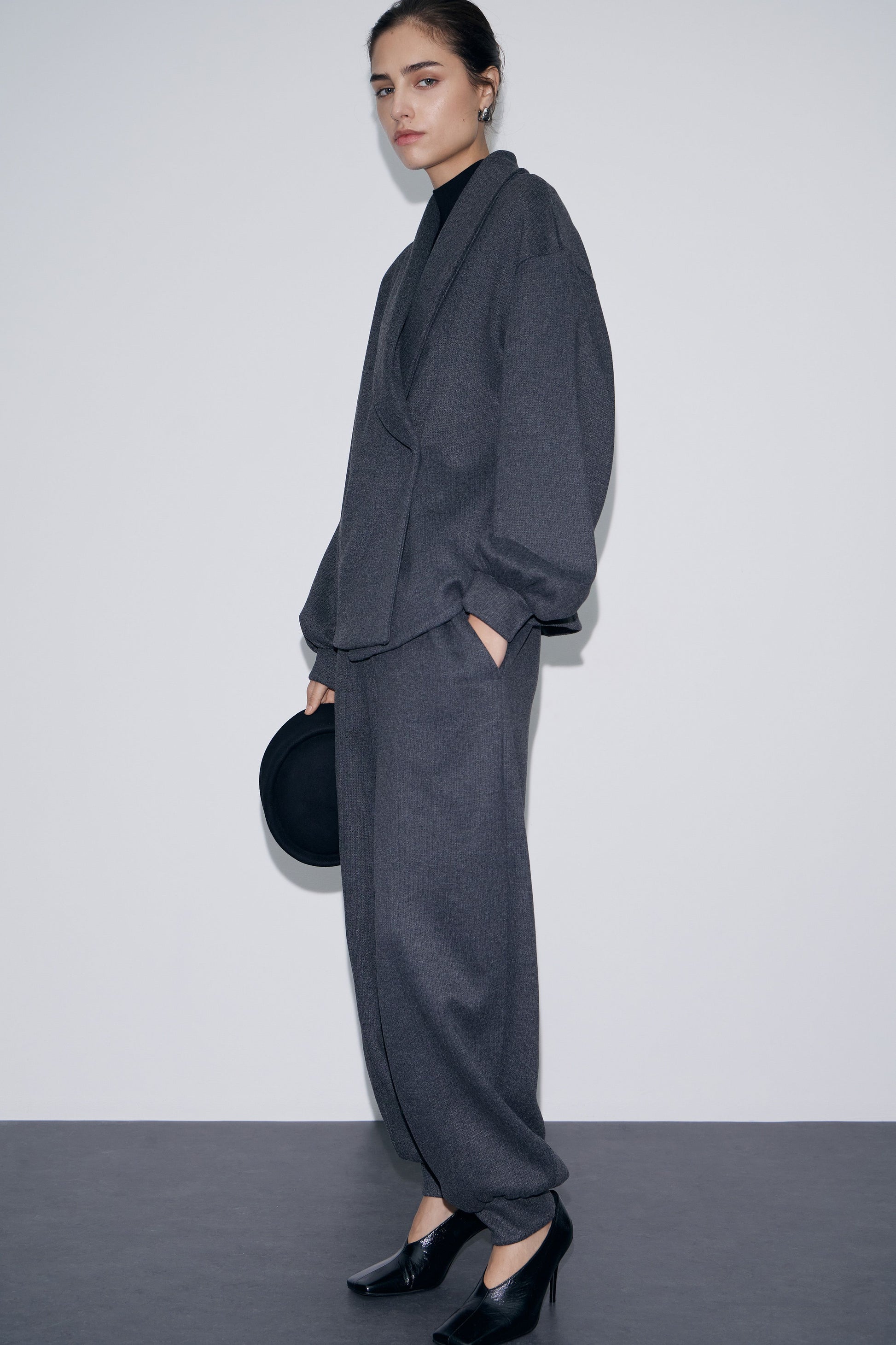 DARK GREY MELANGE