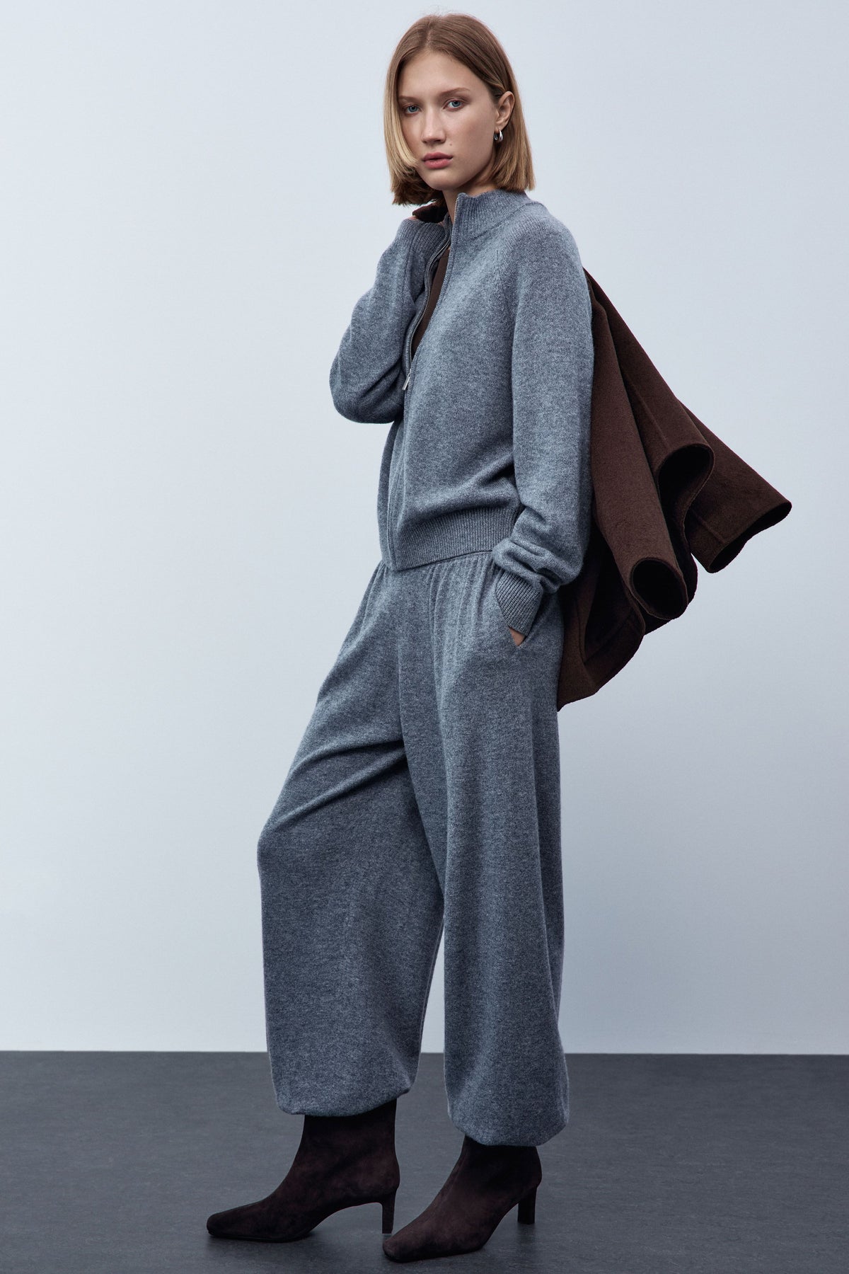 GREY MELANGE