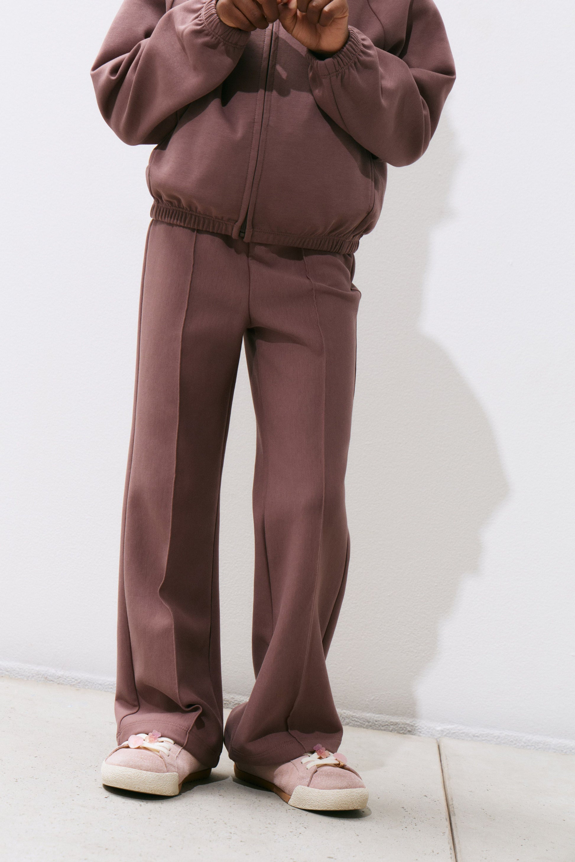 TAUPE PURPLE