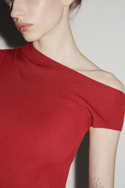 DARK RED