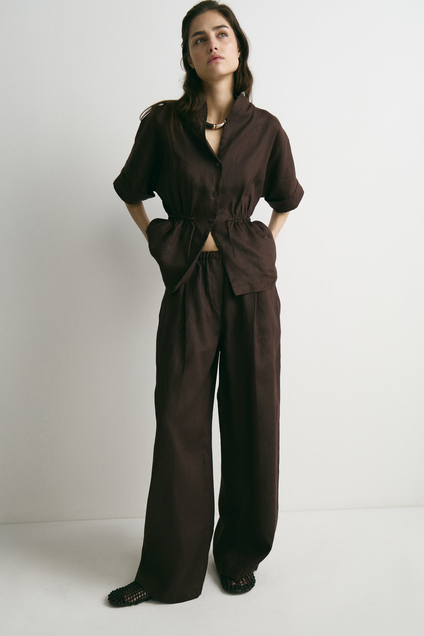 DARK BEIGE