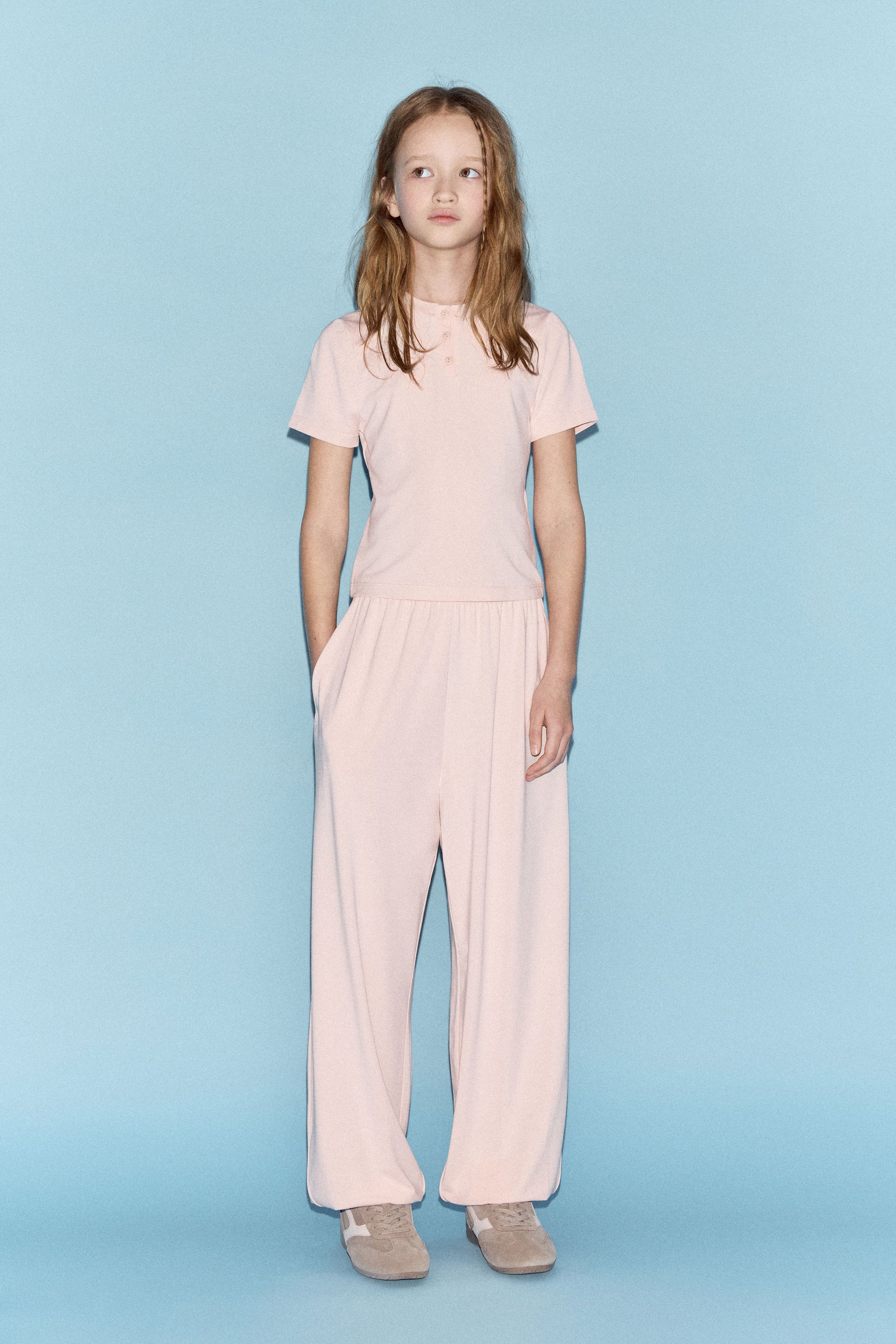LIGHT PINK